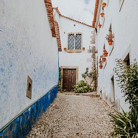 Steegje in Portugal van FotoMariek