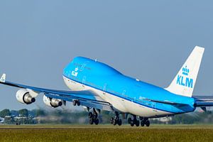 KLM Boeing 747 Jumbojet-Flugzeug startet vom Flughafen Schiphol