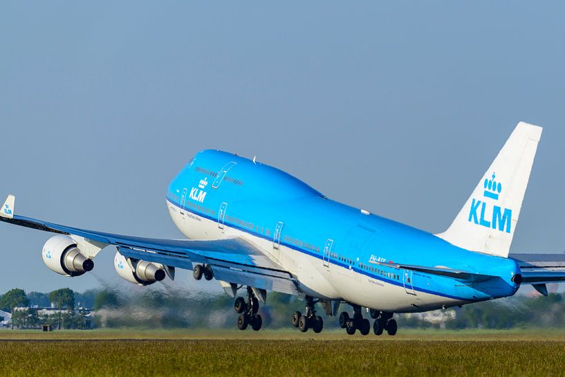 KLM Boeing 747 Jumbojet vliegtuig stijgt op vanaf Schiphol van Sjoerd van der Wal Fotografie