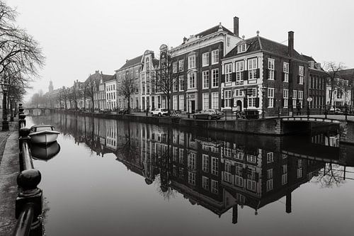 Het Rapenburg in Leiden in BNW 3-2