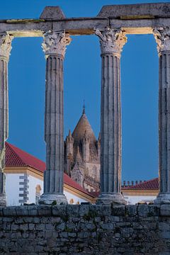 Romeinse tempel en kathedraal in Evora van Detlef Hansmann Photography