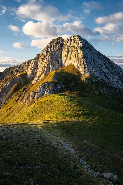 Hiking trail to the mountain Predigstein at sunrise. Wetterstein mountains. by Daniel Pahmeier