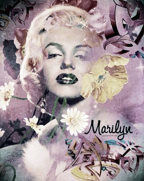 Rustig Roze met Marilyn Monroe | Een portret van Marilyn in de kleuren roze en lila-achting. van Wil Vervenne