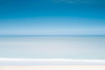 Oceaan abstract, strand, zee, lucht in kleur van Renzo Gerritsen