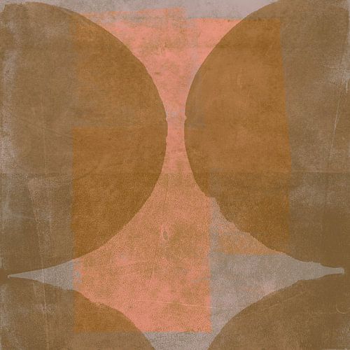 Abstracte rustieke vormen in mosterd, koraal en grijs.
