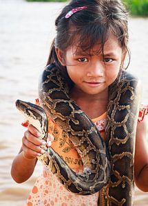 Meisje met boa constrictor