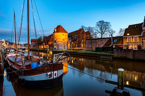 Zonsondergang over de Thorbeckegracht in Zwolle op kerstavond