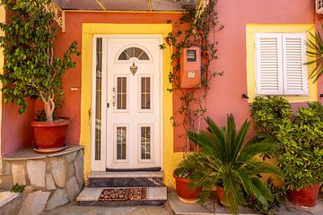 Colorful façade with white door – Corfu Town