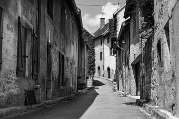 Pittoreske straat Lods, Doubs, Frankrijk van Imladris Images