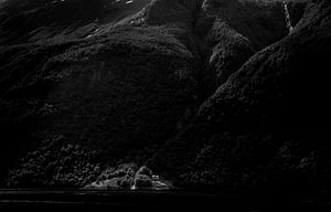 Ein einsames Haus am Geirangerfjord, Norwegen