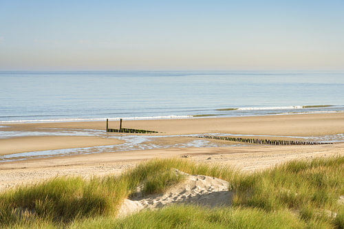 Plage près de Westkapelle, en Zélande, aux Pays-Bas sur Michael Valjak