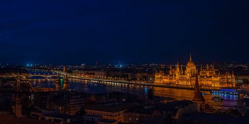 Über „Budapest bei Nacht – Das Parlament an der Donau“