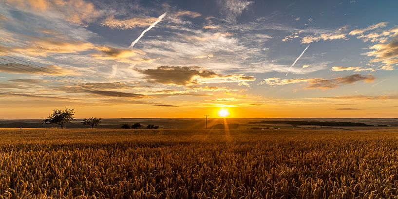Sonnenuntergang Saarburg von Jochem van der Blom