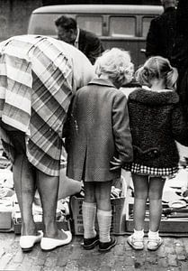 Meisjes Waterlooplein 60-er jaren Zwart-Wit