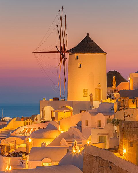 Sonnenuntergang in Oia, Santorin, von Henk Meijer Photography
