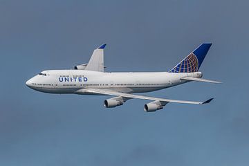 United Airlines Boeing 747-400 passenger jet. by Jaap van den Berg
