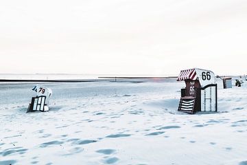 The Quiet Beach van Marco Loman