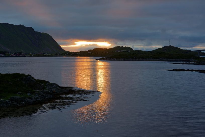 Moskenesøya in the Night by Gisela Scheffbuch