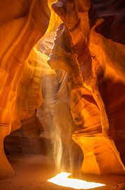 Ein goldener Lichtstrahl im Antelope Canyon