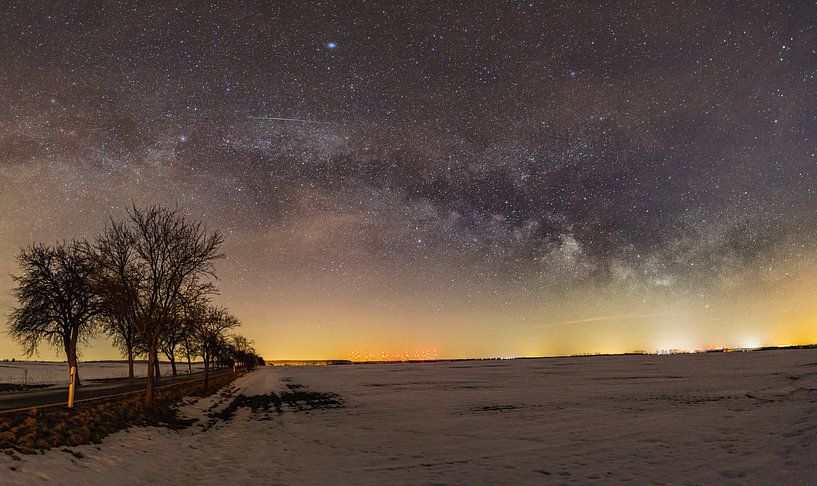 Winter sky with a view - First encounter with the Milky Way by Fototante
