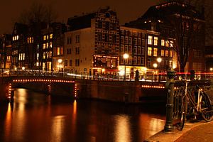 Amsterdam bei Nacht und überall Radfahren von Marjo Snellenburg