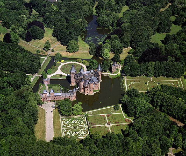 1989 - Historic aerial view of The Haar kastee by Frans Rombout
