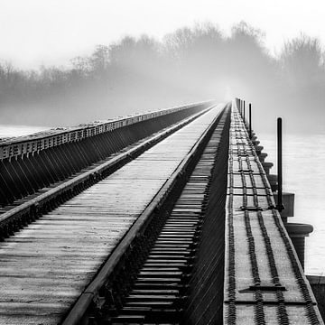 Moerputten Bridge in black and white by Ruud Peters