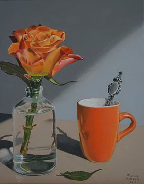 Nature morte avec une rose orange sur Manon Butterlin