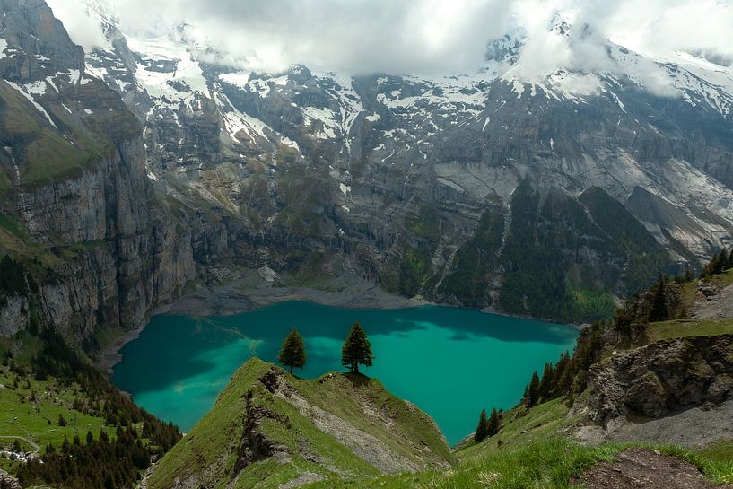 Oeschinen lake view by Ken Costers