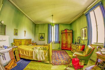 Abandoned hotel room by Marcel Hechler