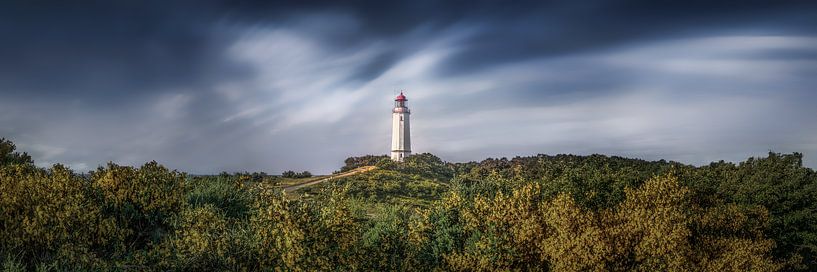 Leuchtturm Dornbusch auf Hiddensee mit ziehenden Wolken von Voss Fine Art Fotografie