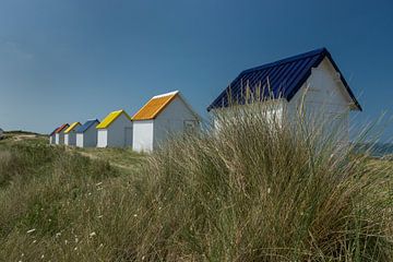 Vrolijk gekleurde stadshuisjes in Gouville-sur-Mer