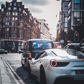 Ferrari 488 in London streets sur Norbert de  Krijger