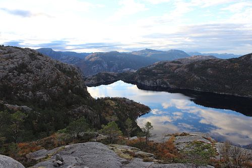 mountain lake pulpit rock Norway