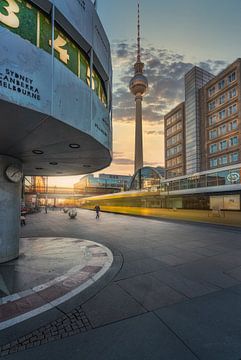 Berlin Weltzeituhr 2020 (2) von Iman Azizi