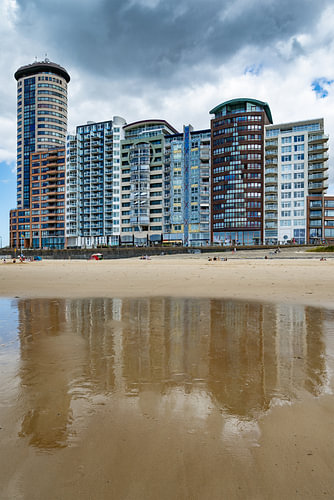 Modern erbaute Wohnungen an der Strandpromenade von Vlissingen