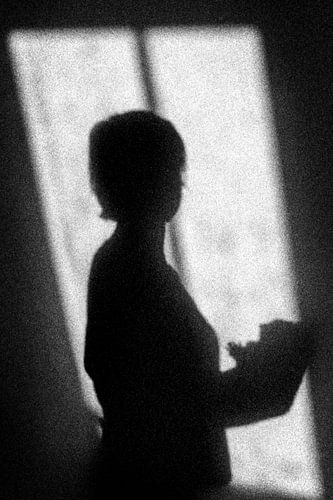 Einsamkeit in allen Tiefpunkten, junge Mutter