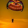 Parapente en tandem au coucher du soleil à Penang en Malaisie sur Dieter Walther