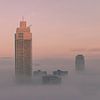 Mist bij de Zalmhaventoren van Ilya Korzelius