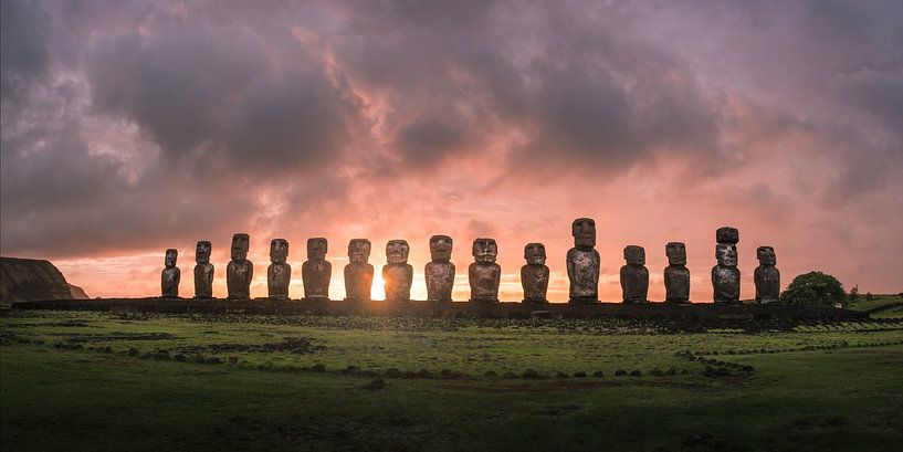 Sunrise at Ahu Tongariki Easter Island by Jelmer Laernoes