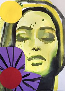 La fille aux fleurs violettes