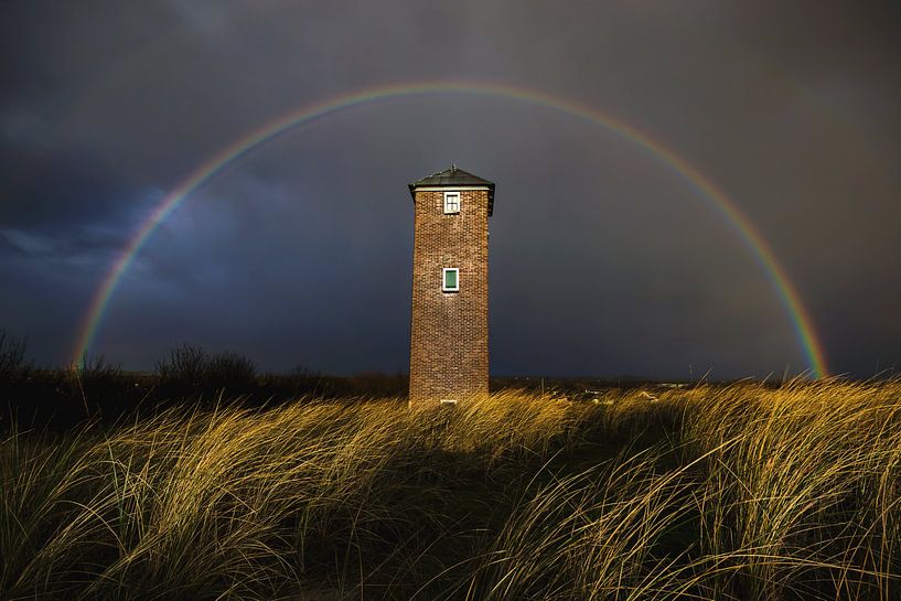 Dans Rainbows (phare de Zoutelande) par Thom Brouwer