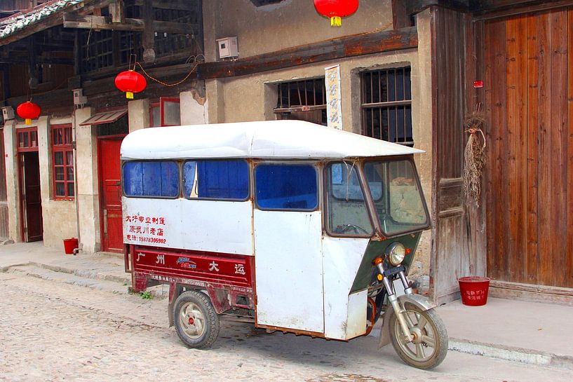 Tuktuk Chine par Inge Hogenbijl