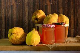 Still life with quinces by Anette Jäger