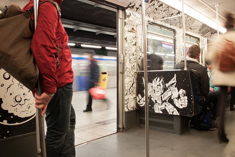 Metro Amsterdam by Ramona Stravers