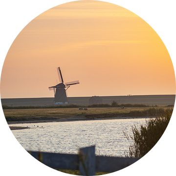 Polderlandschap van Texel met windmolen van Teun Janssen