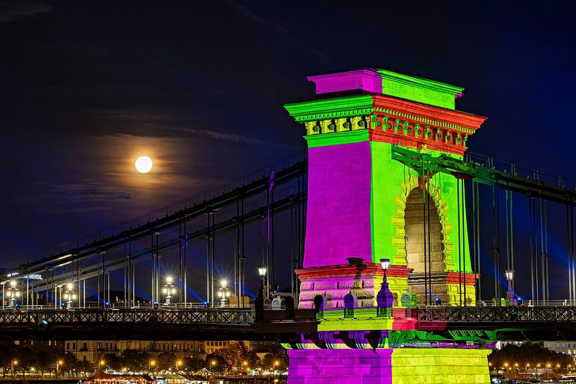 Die Kettenbrücke in Budapest von Roland Brack