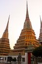 Tweede ingangszicht van Phra Chedi Rai met twee bewakers van kall3bu thumbnail