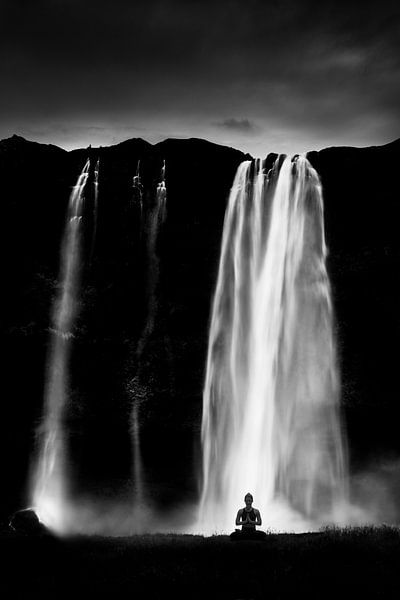 Méditation en cascade par George Digalakis
