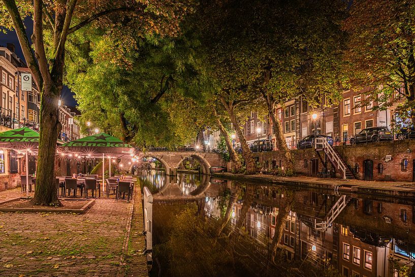 Ein Drink entlang der Utrechter Oudegracht-Gracht von Jeroen de Jongh Fotografie